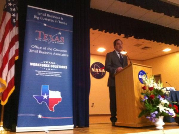 GovAbbottPress's tweet photo. Mark Sirangelo, Chairman, Commercial Spaceflight Fed., discussing the future of spaceflight at the #TXGovBusForum http://t.co/fliHVlCd