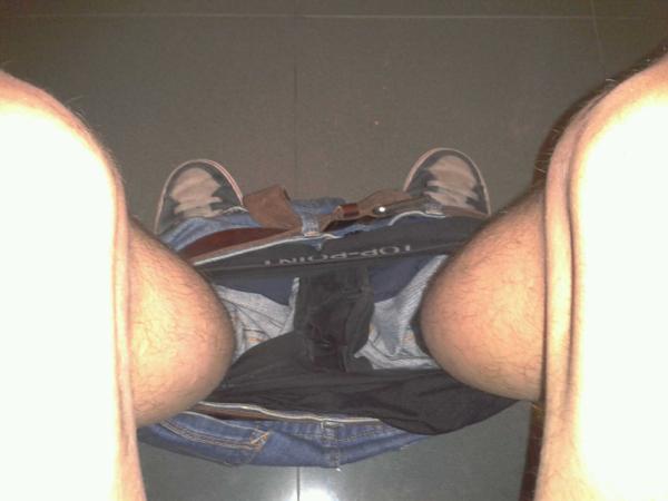 crawlband's tweet photo. por fin es viernes, y se hacerca la noche. habra que pillarse una buena pa ensayar mañana http://t.co/rcZsqXlQ