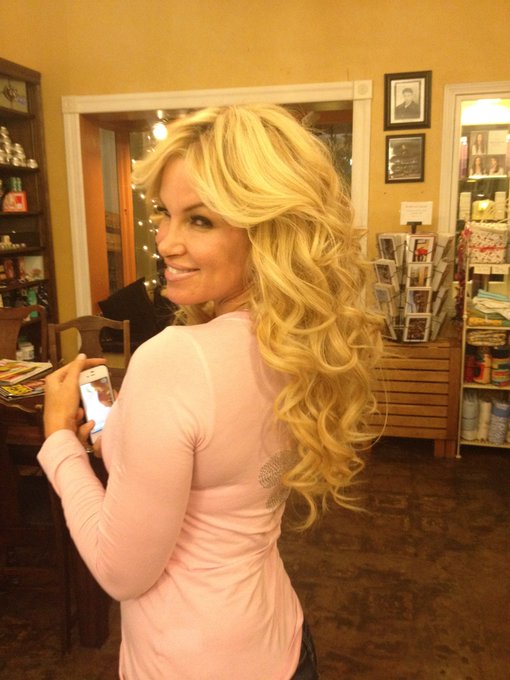 Thank you @HairByEvelise You truly are an artist with hair... http://t.co/OUJqZC1z<a class="tags" target="_blank" title="On Twitter" href="/?out=eyJ0eXAiOiJKV1QiLCJhbGciOiJIUzUxMiJ9.eyJpYXQiOjE3MjM1MDQ4MTksImlzcyI6InR3cG9ybnN0YXJzLmNvbSIsIm5iZiI6MTcyMzUwNDgxOSwiZXhwIjoxNzU1MDQwODE5LCJyZWRpcmVjdF91cmwiOiJodHRwczovL3R3aXR0ZXIuY29tL0hhaXJCeUV2ZWxpc2UifQ.AsWmo7wOrtshVFttJm1jWdBNPNAULZaQ-Ka-ly_kTgvwEtcqFAQf4A8Weu8o86YFkbuhF8UBQ9HZUWDFp7dNUQ">@HairByEvelise</a><a href="/tag/fontcandy"class="tags"><span>#fontcandy</span></a>