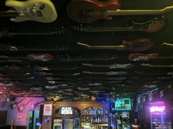 MyOrangevale's tweet photo. RT @martinmotnik: The Boardwalk in Orangevale, CA has the ceiling full off guitars. Is this guitar heaven or what? http://t.co/55FF2KLq