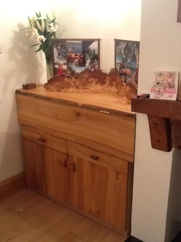 BenedictsCrafts's tweet photo. finished alcove unit #craft #elm #cabinetmaking #bespoke #handmade #design #furniture http://t.co/6PtVRDsz