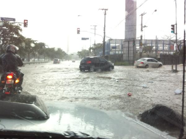 durrer's tweet photo. Volta do trampo. http://t.co/wHHfBcwb