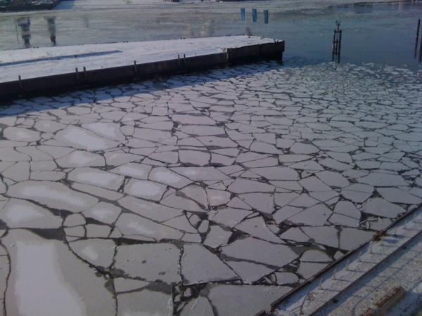 Woodsy_Mark's tweet photo. @andy5austen warmer their Elbe frozen http://t.co/Hq26kds0