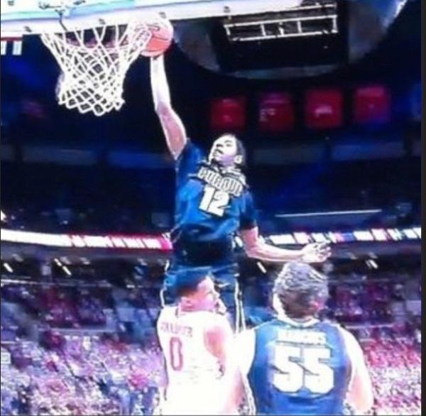 bgiroux18's tweet image. #KelseyBarlow #Posterization