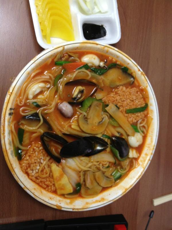 fireball0801's tweet image. 완전 맛나게따~ㅋㅋㅋRT @creaturess: 점심!