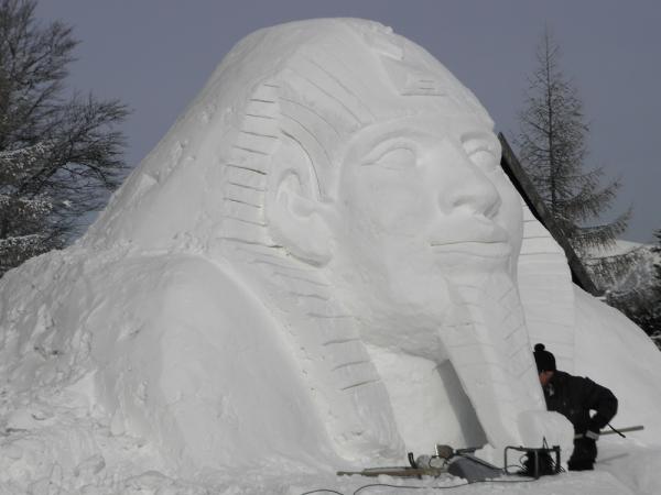 valleemunster's tweet image. Voici le résultat de la sculpture sur glace à la station de #ski du Schnepfenried !