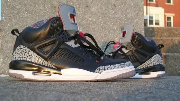 tonytouch09's tweet image. #whydo people think they can fuck with my custom made nikes #igotmorethanjordanhimself