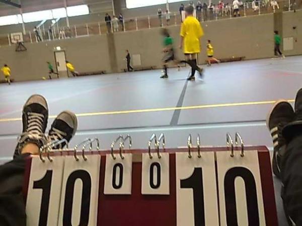 LuukvanGerwen's tweet photo. Drukke stagedag bij #SportbedrijfVenlo #scorebordbedieners http://t.co/slA8EYDS