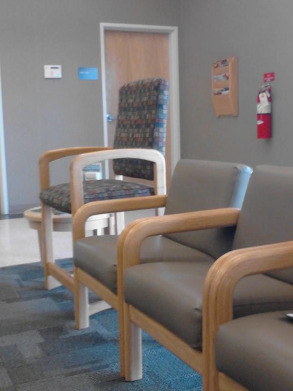 SaraWhitesell's tweet image. is this chair like, reserved for royalty or what? #twicethesize