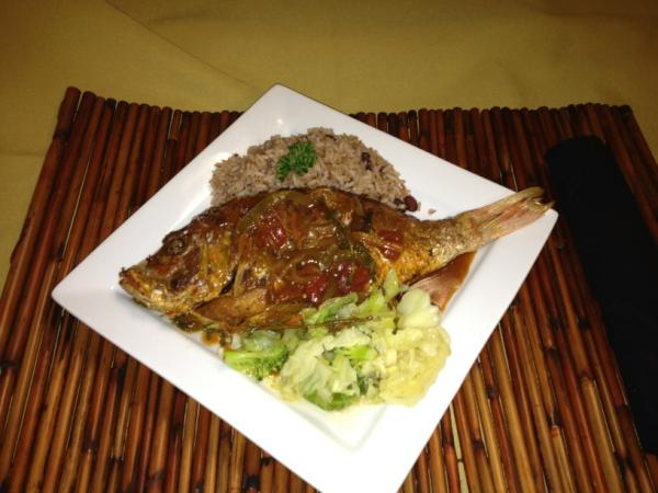 chefrobs1's tweet photo. Red Snapper with rice & peas and steam cabbage. Hmm. I am so hungry http://t.co/VN2afGuq