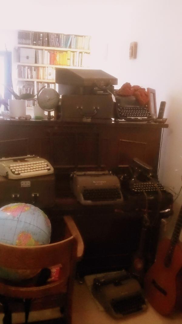 YOTS1792's tweet image. Getting ready for #TuringProject @TheBasementUK. ST HQ beginning to resemble a final resting place for old typewriters