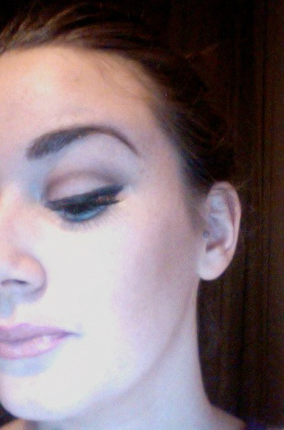 IntoMakeup tweet picture