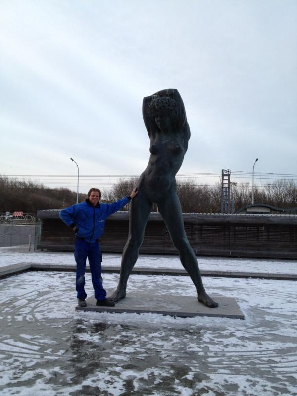 koelkracht's tweet photo. Beter! Als menneke-pis! #Bredene #België http://t.co/p7UaVxp9