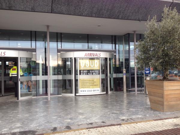 rhgoud's tweet photo. On het kader van "laat je zien" is Goud nu ook op Rotterdam airport aanwezig! We blijven bezig. http://t.co/rQBJiMWu