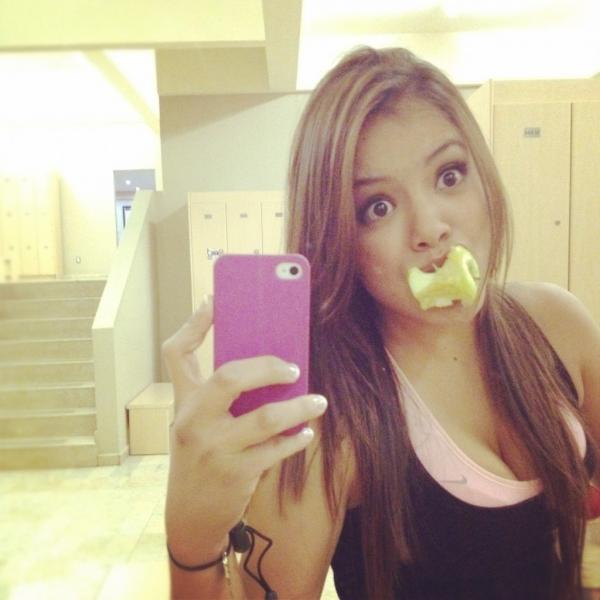 Fc_Sam_Mexicali's tweet photo. manzanita :) http://t.co/2h0bMgtv