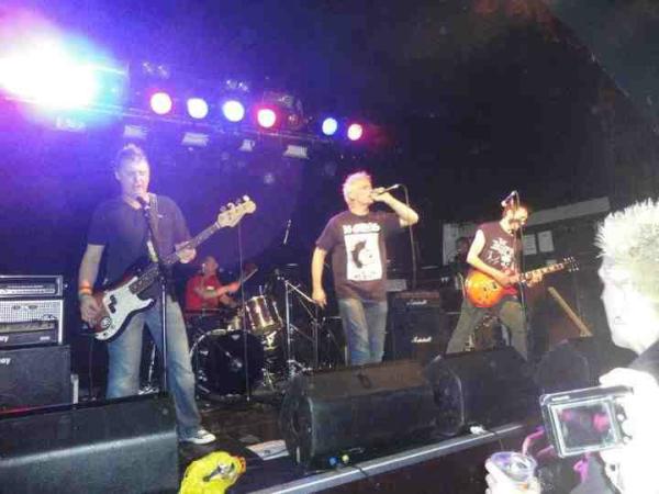 THEDEFECTS2's tweet photo. http://t.co/ffPpDHOR