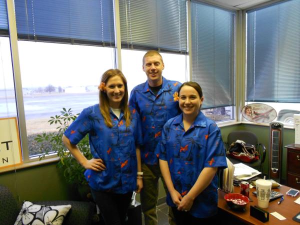 SummitAviation1's tweet photo. Springdale staff wishing it was a bit warmer outside today! @AnnieRook @patnasty8 http://t.co/BAC3KA5D