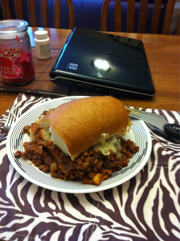 andrewgreen252's tweet photo. Supper time!!!! http://t.co/gy4nL8FJ