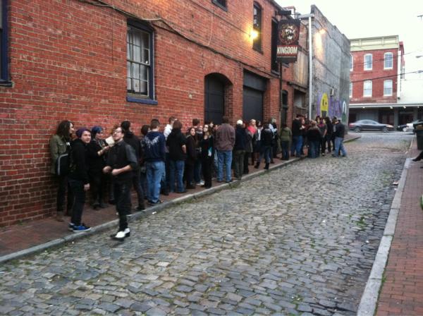 rebuilt_machine's tweet image. About to open doors. Come see @HawthorneHgts and @MeTalkPrettyNYC in RVA! #rebuiltmachine