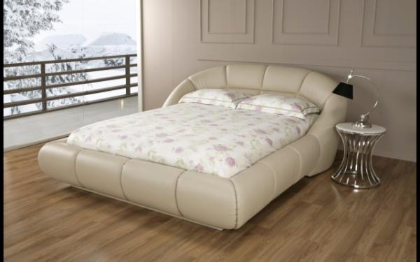 millosofa tweet picture