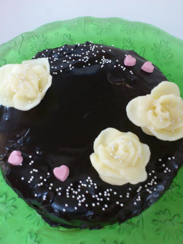shopi1214's tweet photo. 実家で妹とケーキつくった(^o^)vこれから友達とご飯ー♪でもお腹いっぱいー(^0_0^) http://t.co/YnH1K3Po