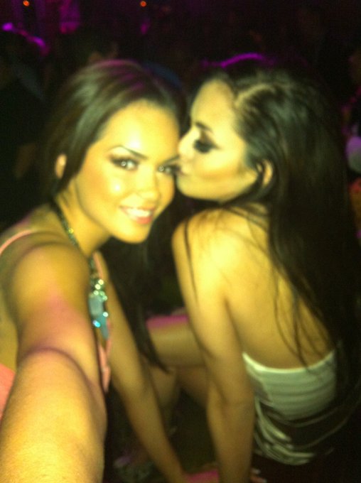 Birthday girls @michellemaylene http://t.co/rjZoaAtL