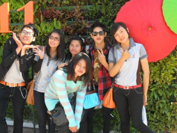johnmarklee123's tweet photo. My Friends http://t.co/nE3xsMv9