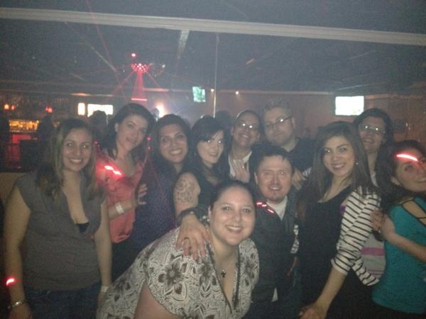 CloseThorn's tweet photo. @TheEllenShow come have a drink with us Ellen! Our treat! http://t.co/V2xzaNEV