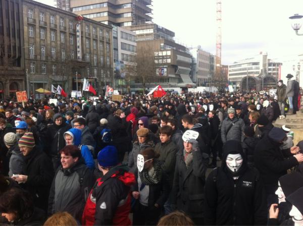 carioli's tweet photo. Demo gegen #ACTA in #Hannover http://t.co/JsjVRrJR