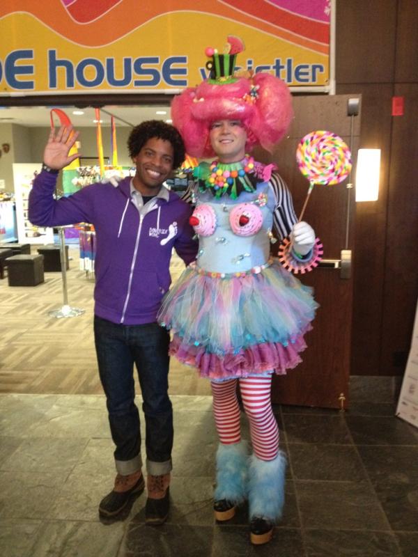 GayWineGuy's tweet photo. @GAYWhistler I can't wait to host the @barefootwine mixology today. I have new delicious Bubbly cocktails to show. http://t.co/payPujga