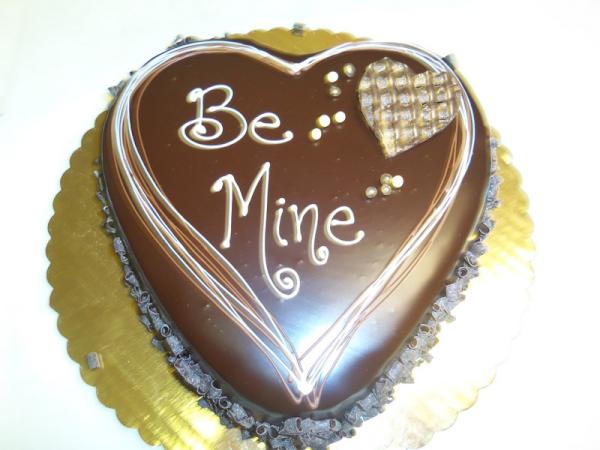 Colonial_Farms's tweet photo. Treat your valentine to a decadent dessert! http://t.co/pH7J58Dk