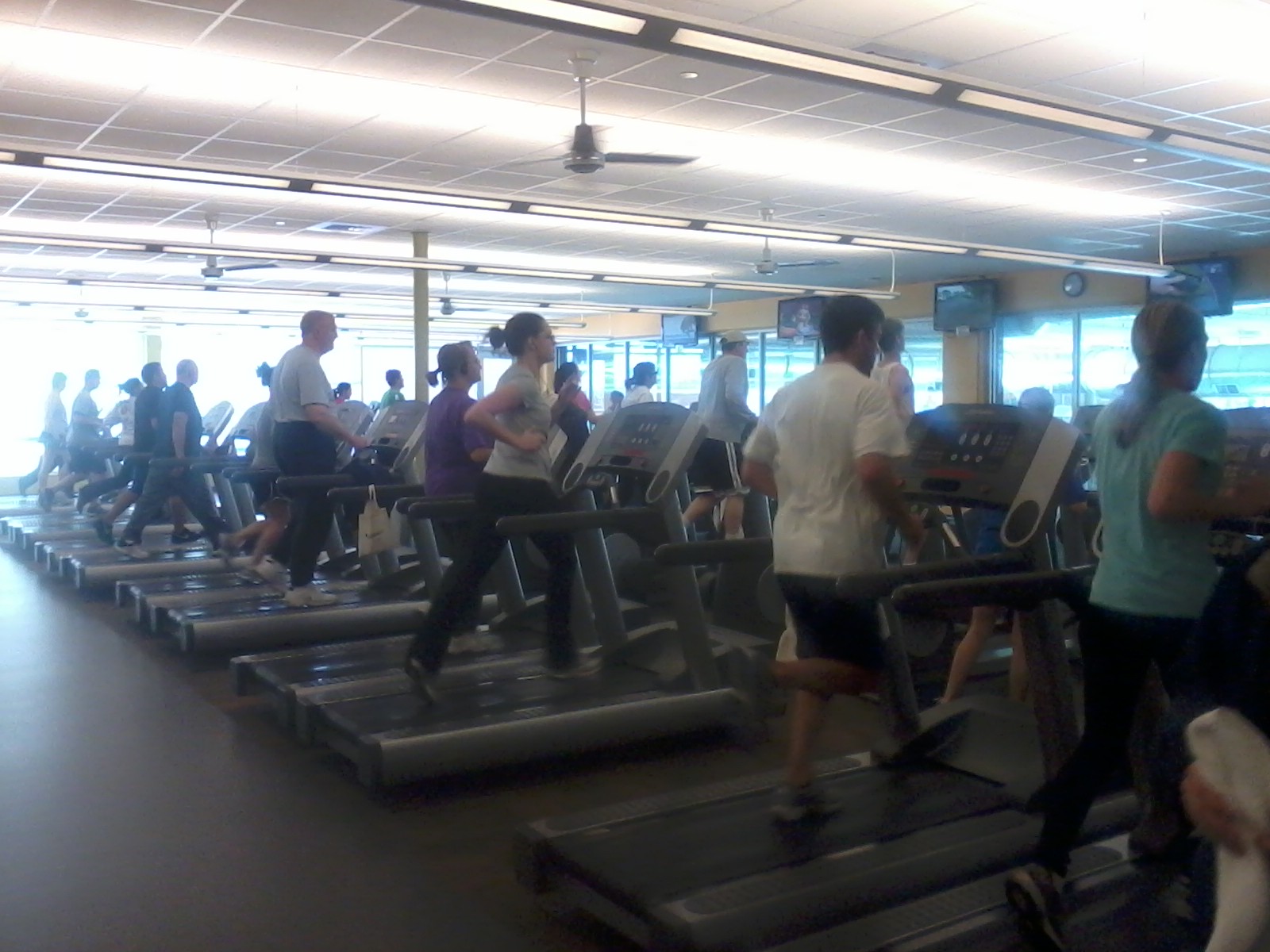one reason why i love @SummitDowntown i never have to see this... http://t.co/g1IBuZR1
