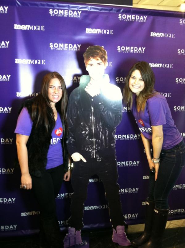 TVHAUTESPOT's tweet photo. @TEENVOGUEITGIRL at Someday by Justin Bieber event at Sephora Times Square http://t.co/cNlh25Fn