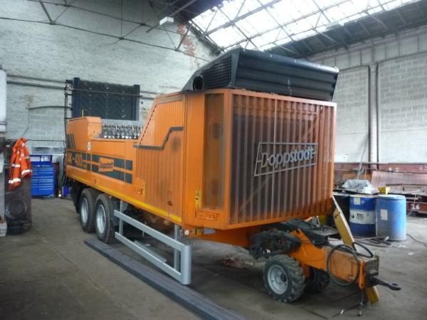 BlueGroupPlc's tweet image. Doppstadt AK430 HighSpeedShredder for sale.YOM-2010.Hrs-1200. Radioremote, selfpropel,magnet. Msg me for info