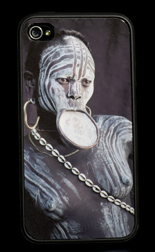 romainpages's tweet photo. @iPhonfr nouveau: des coques iPhone4 personnalisées par des artistes! (cf http://t.co/TEE0e4Lu) http://t.co/PKjXEG0K