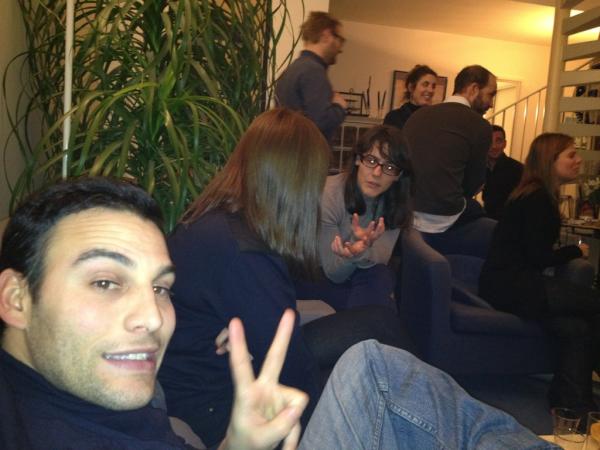 HideuxPhilippe's tweet photo. @chademonta trop bien l'anniversaire de ta copine !!! http://t.co/w3kAZviO