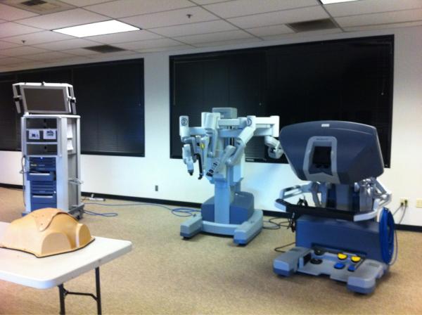 Had an excellent time trying out the DaVinci machine at Intuitive Surgical #FutureMed