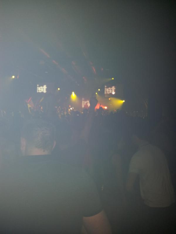 ShaunSteakZ's tweet photo. @DJ_ANGERFIST rocking the arches http://t.co/9ZvnVG2x