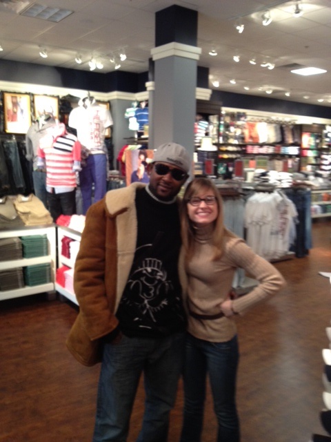 TaitSmith3's tweet photo. I met usher today http://t.co/Sfn9aDSD