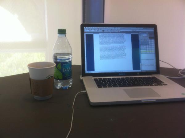pmanstew's tweet photo. #sundays art school's not all fun and games. Well actually it usually is. Fuck papers. http://t.co/RYqGbEVh
