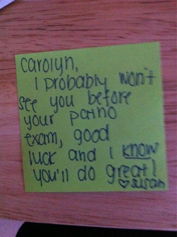 Carolyn_Lambert's tweet image. Today sucked. But at least I come back to my cute roommates. #lovethem #hatemondays #2tests #naptime