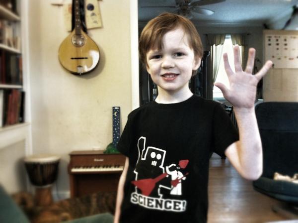 TMFMuse's tweet image. The boy is 5 today! And rockin' the guitar-robot tee!