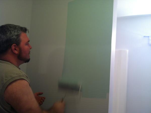 pattimcclellan's tweet photo. Jmac painting the final coat! http://t.co/pY9htH2Z