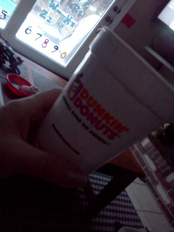 ekerstetter's tweet image. DDdecaf &amp; some Valentine&apos;s day donuts for my kids! #sweets4mySWEETS @DunkinDonuts