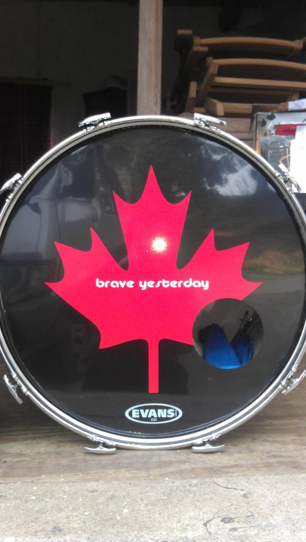 braveyesterday's tweet photo. The new drum head for our UK tour. #mapleleafsrock http://t.co/rQnf36wh