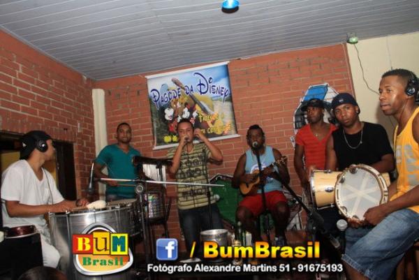 Bar_Casarao's tweet photo. @PagodedaDisney , Banda da Casa http://t.co/SwS7Ftff