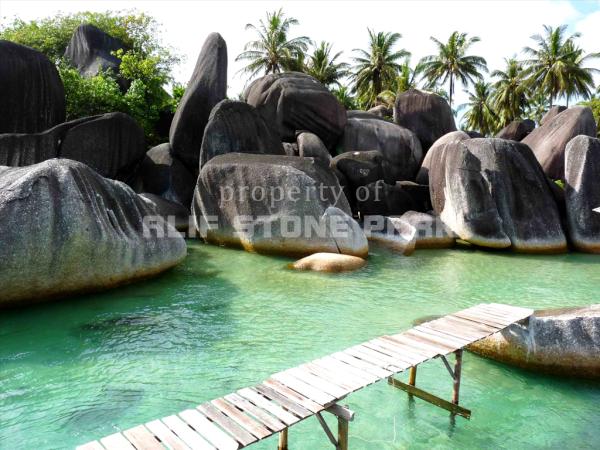 LiburanLokal's tweet photo. Sore di @Alif_StonePark #Natuna http://t.co/91LW8ijvHW
