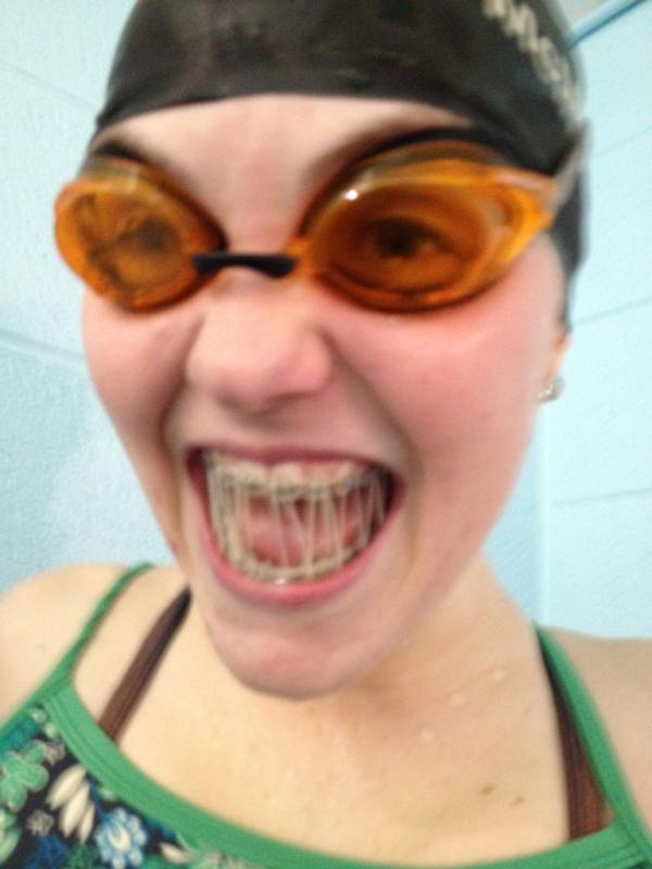 from_a2z's tweet image. @kmAcmoneyyy sounds like shes playing the harp #freshmenproblems