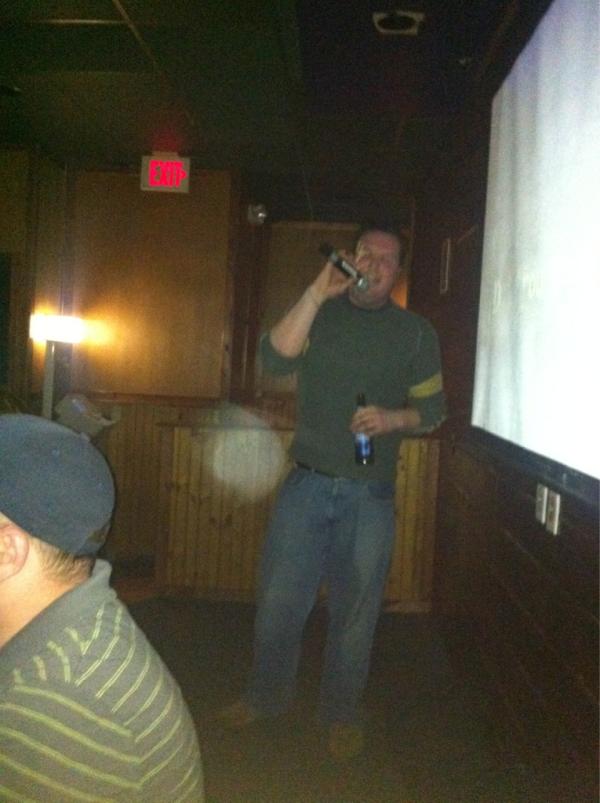 TheDaveOliverio's tweet photo. Sean Healey singing Hold On http://t.co/gYaOIey2