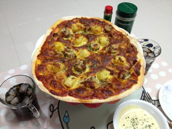 hamsang's tweet photo. 흔한 피자 http://t.co/qnBg6WgX